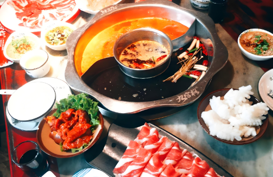 火锅新体验！智能温控与保鲜科技，让顾客满