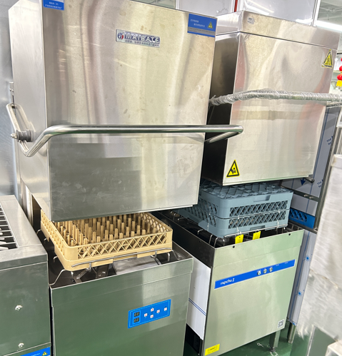 酒店餐厅必备神器：高效节能洗碗机选购指南